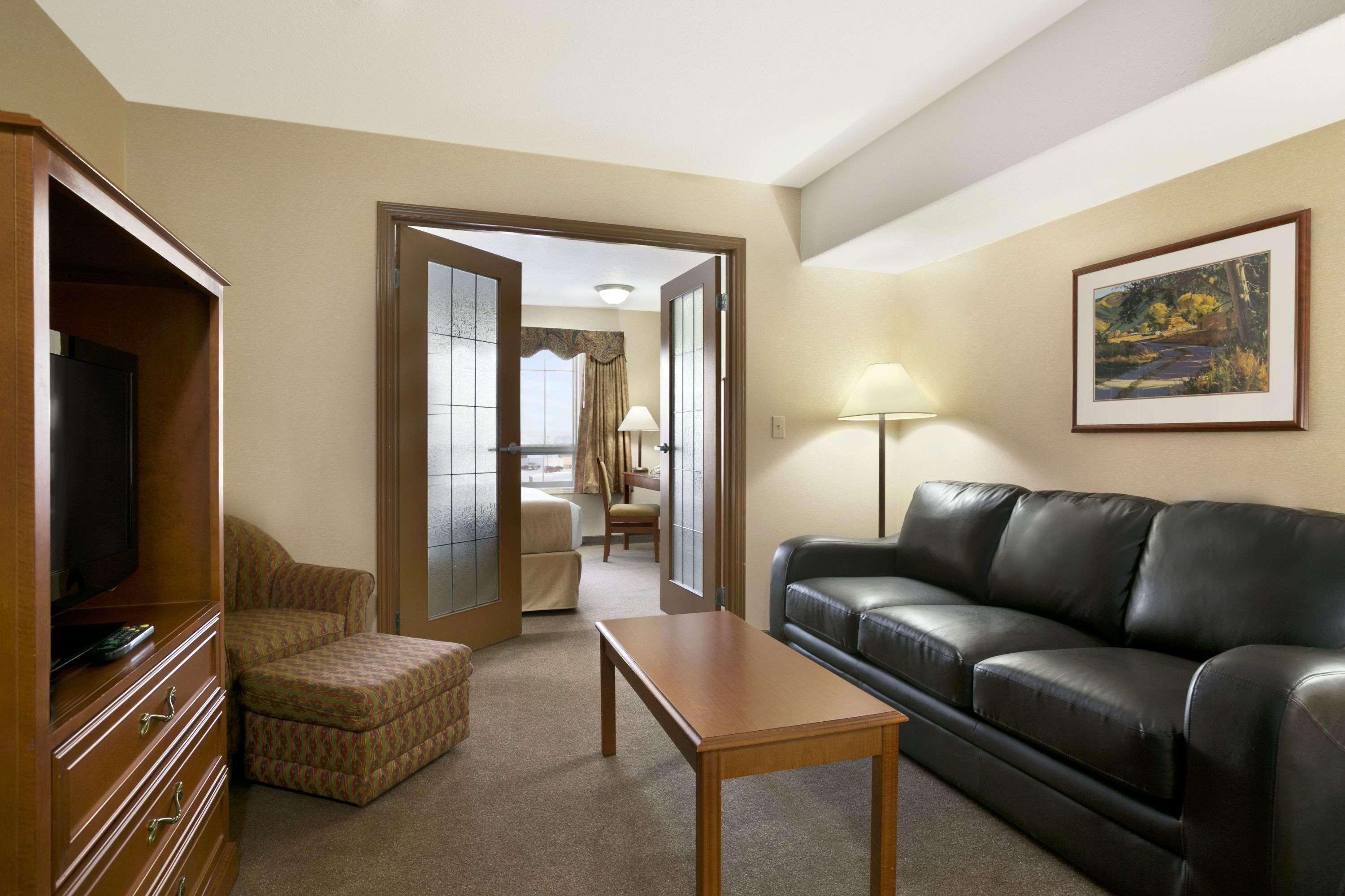 Hotel Super 8 By Wyndham High Level Ab Extérieur photo
